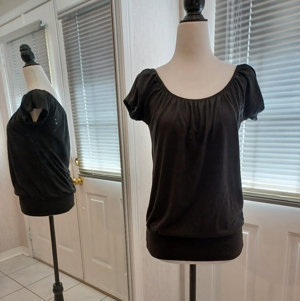 $4 Add-on Black Wide-neck Top - Size Small